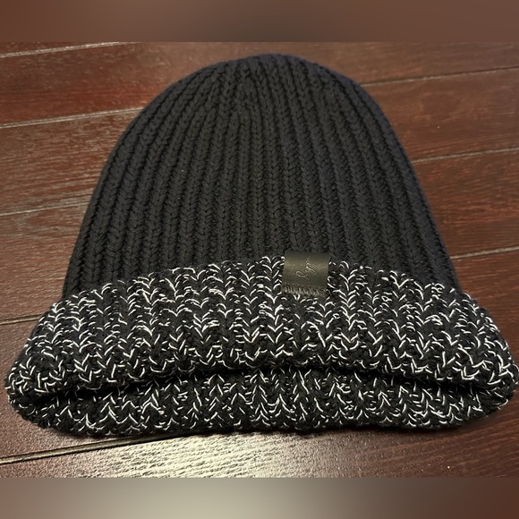 Black and white Love Your Melon reversible beanie. - Picture 6 of 6